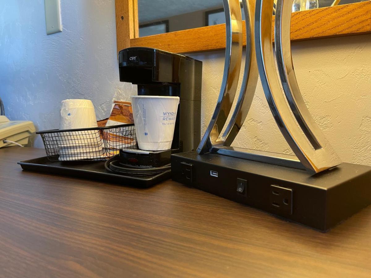 Super 8 By Wyndham Ketchikan Ngoại thất bức ảnh