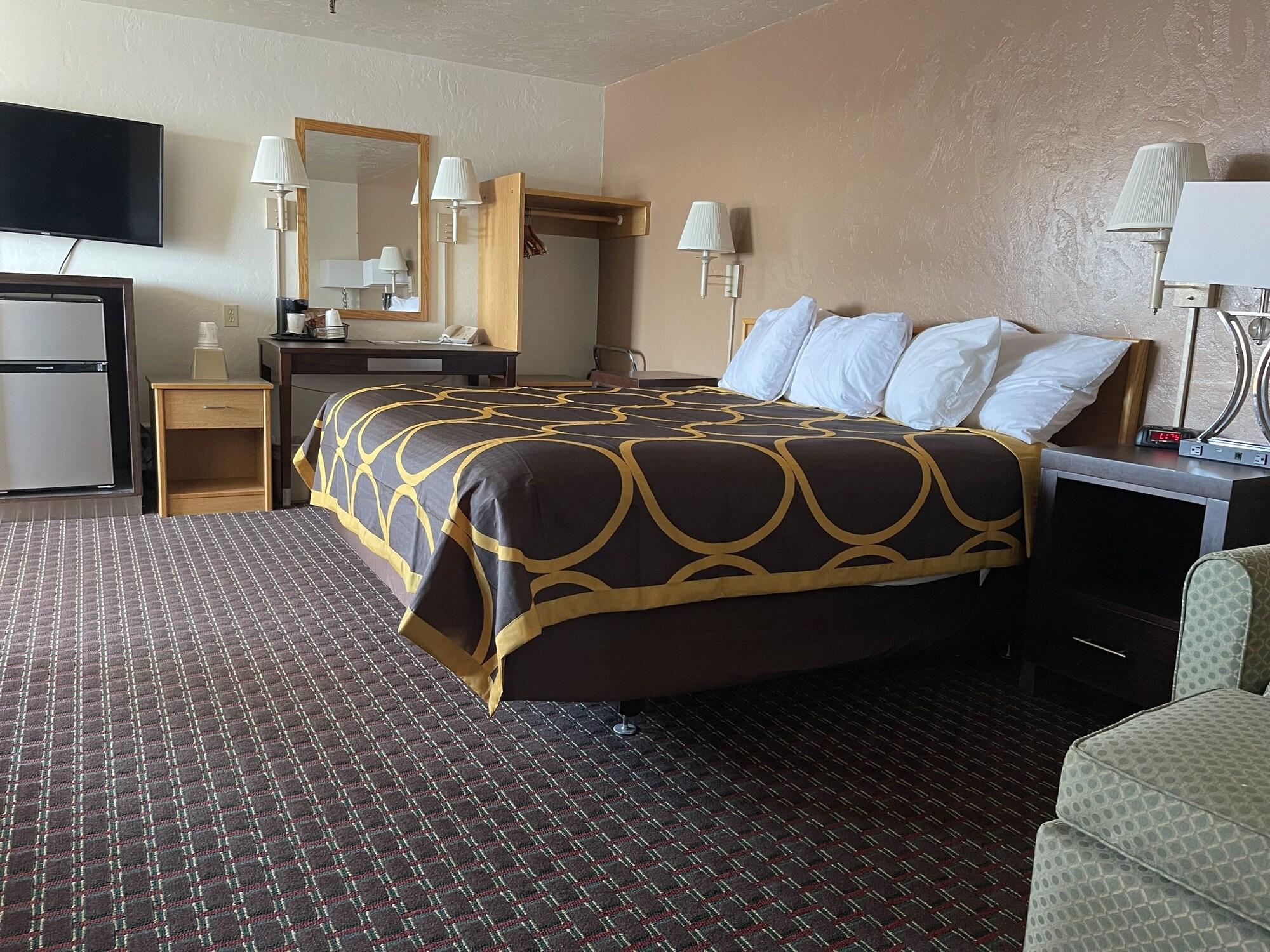 Super 8 By Wyndham Ketchikan Ngoại thất bức ảnh