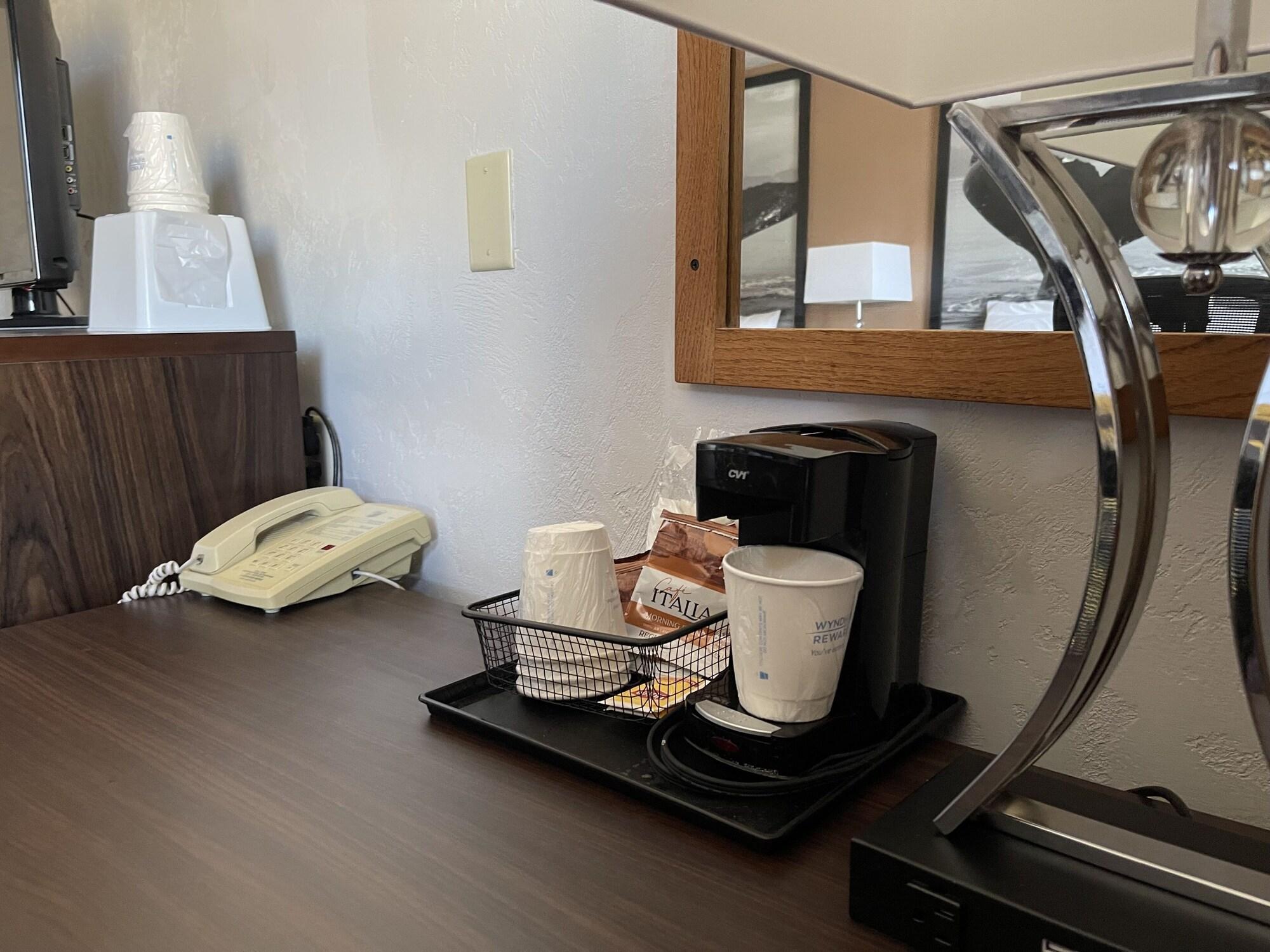 Super 8 By Wyndham Ketchikan Ngoại thất bức ảnh
